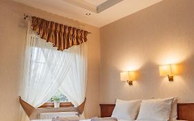 Hotel Dwor Choiny